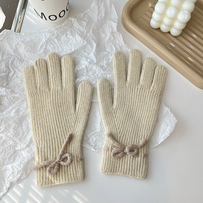 Cosycombe Ribbed Knit Gloves with a Pretty Bow