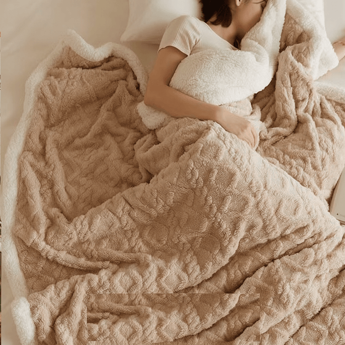 Cosycombe™ Lamb Velvet Flannel Blanket, Light Warmth for Home and Office