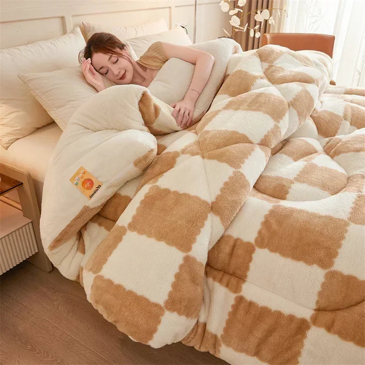 Cosycombe™ Quilted Plaid Weighted Blanket for Warm Winter Nights