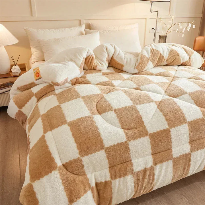Cosycombe™ Quilted Plaid Weighted Blanket for Warm Winter Nights