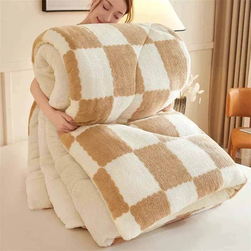 Cosycombe™ Quilted Plaid Weighted Blanket for Warm Winter Nights