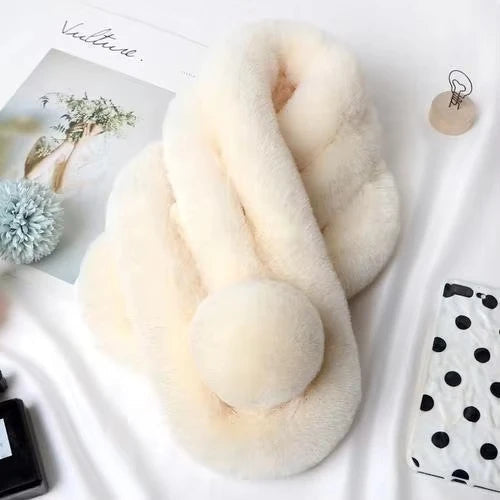 Cosycombe™ Plush Faux Fur Loop Scarf for Soft, Cosy Winter Warmth