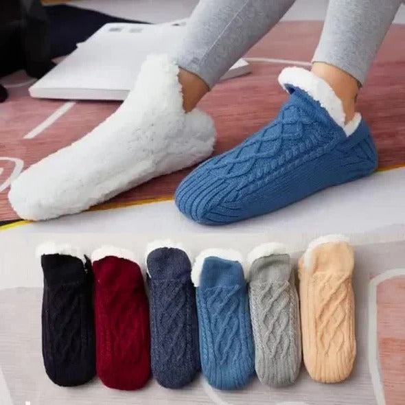 Cosycombe™ Fleece-Lined Thermal Socks with Non-Slip Silicone Grips