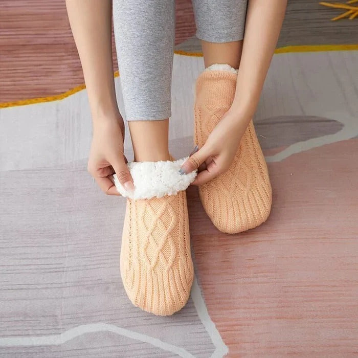 Cosycombe™ Fleece-Lined Thermal Socks with Non-Slip Silicone Grips