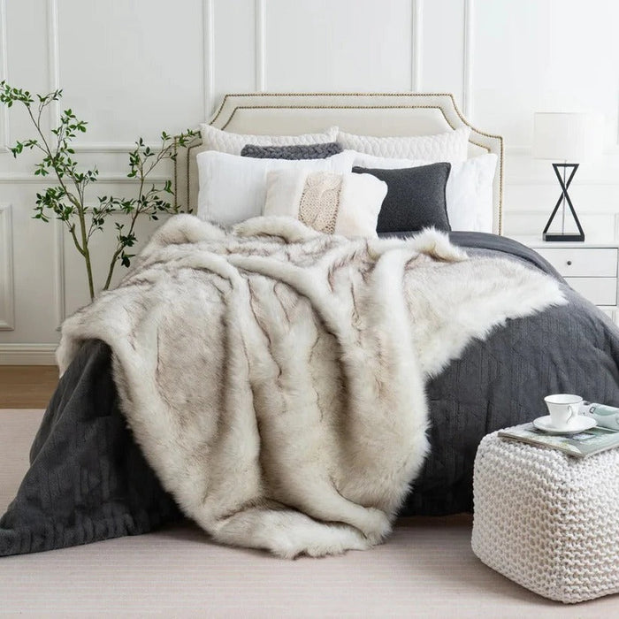 Cosycombe™ Heavy Faux Fox Fur Throw With Ultra Soft Velvety Pile