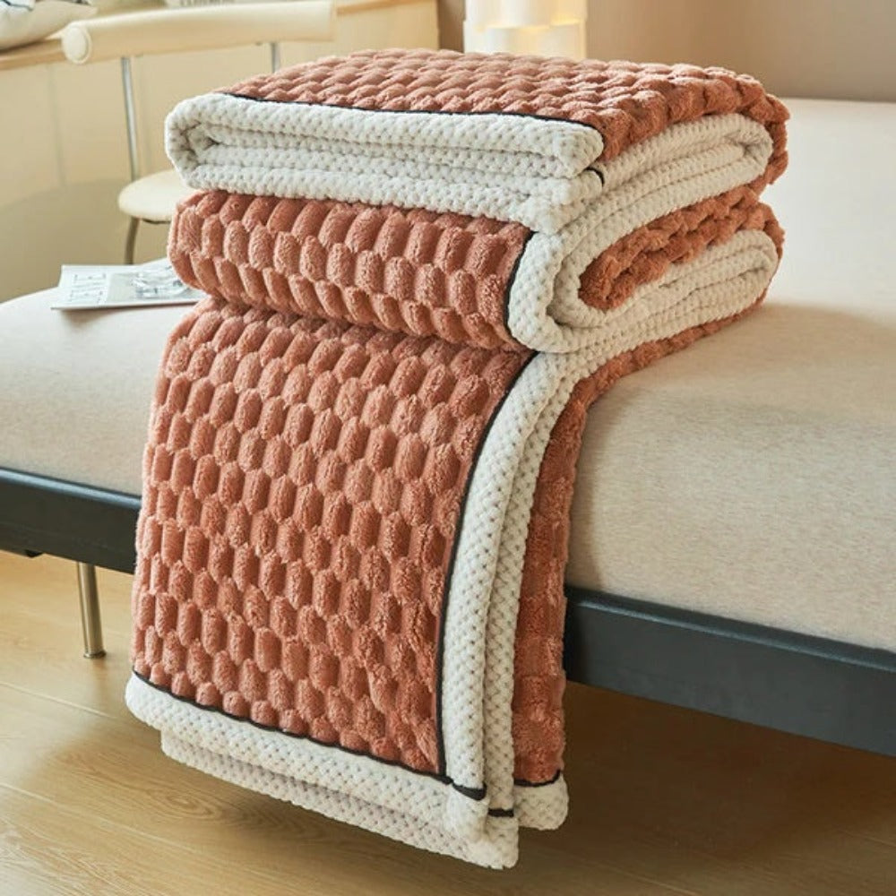 Cosycombe™ Bubble Textured Cloud Blanket, Plush and Airy Cosy Throw
