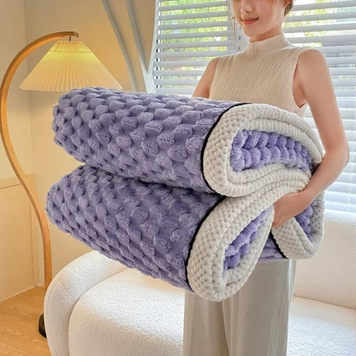 Cosycombe™ Bubble Textured Cloud Blanket, Plush and Airy Cosy Throw