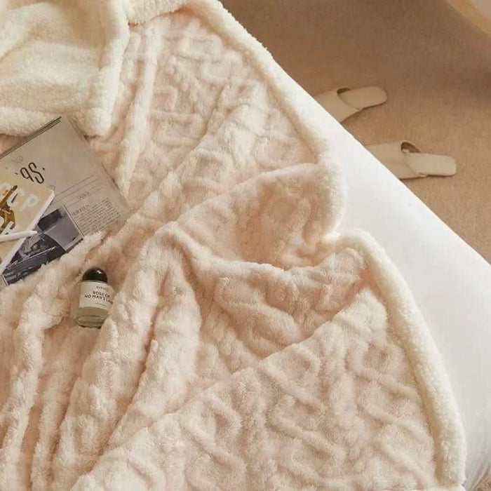 Cosycombe™ Reversible Winter Blanket, Warm and Modern Two-Sided Throw
