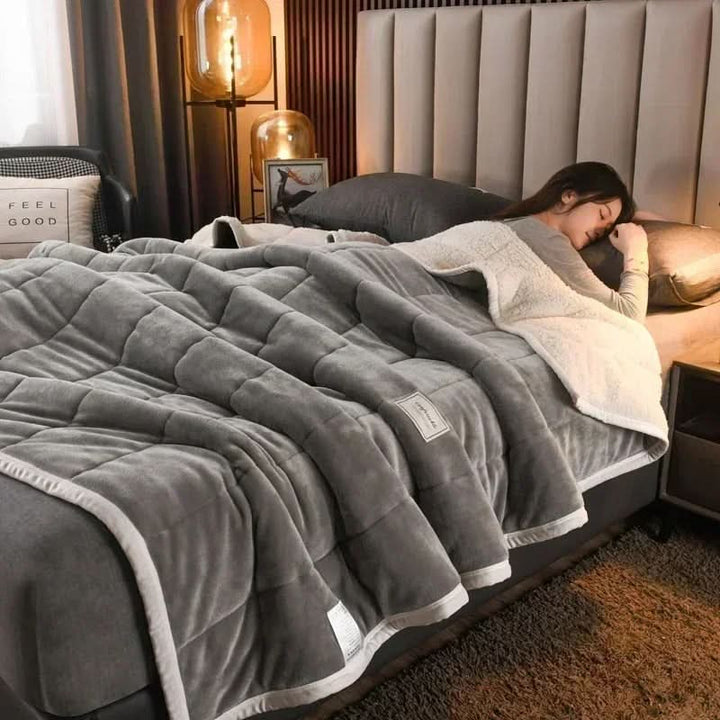 Cosycombe™ Thick Coral Fleece Flannel Blanket, Silky Soft Winter Throw