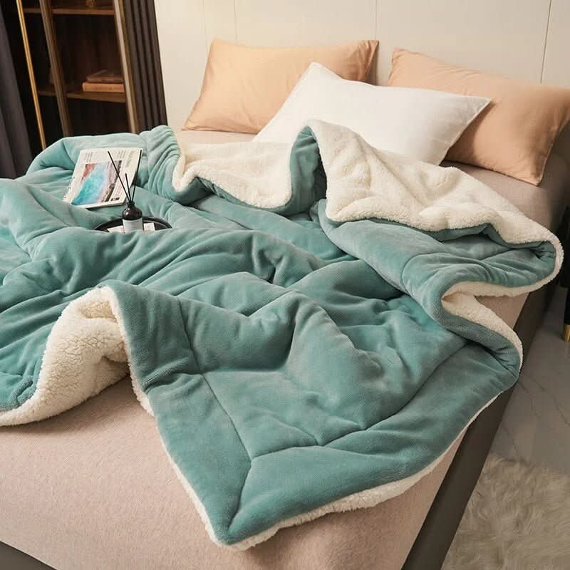 Cosycombe™ Reversible Sherpa Fleece Blanket for Bed and Sofa