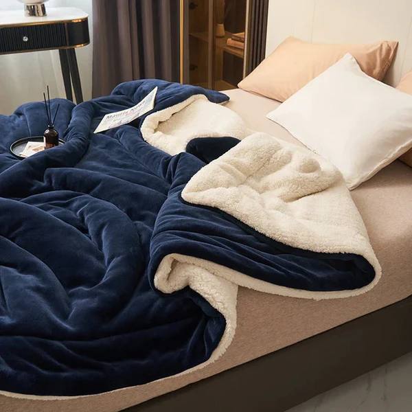 Cosycombe™ Plush Fleece Throw Blanket – Velvety Soft in 10 Colours