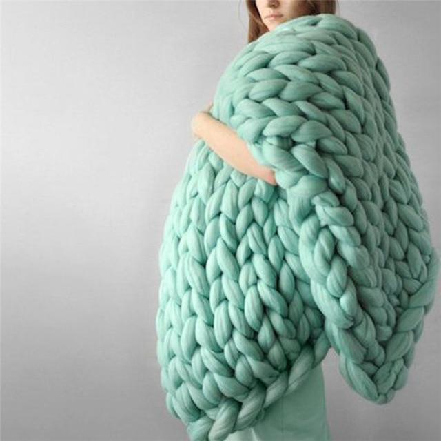 Cosycombe™ Handmade Chunky Knit Blanket with Soft Oversized Loops