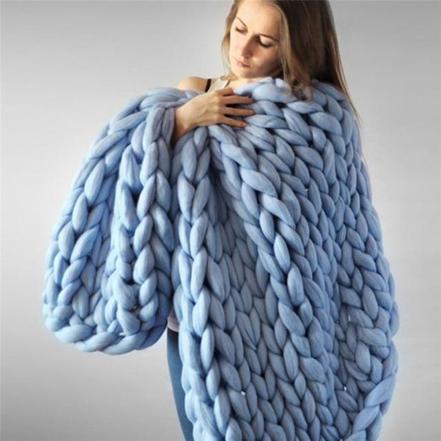 Cosycombe™ Handmade Chunky Knit Blanket with Soft Oversized Loops