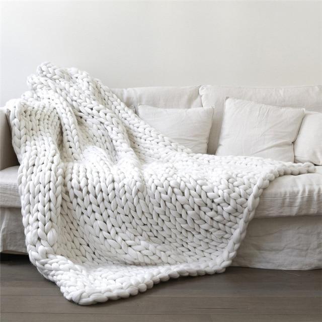 Cosycombe™ Handmade Chunky Knit Blanket with Soft Oversized Loops