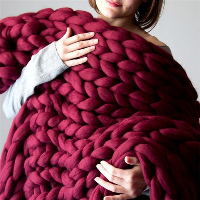 Cosycombe™ Handmade Chunky Knit Blanket with Soft Oversized Loops