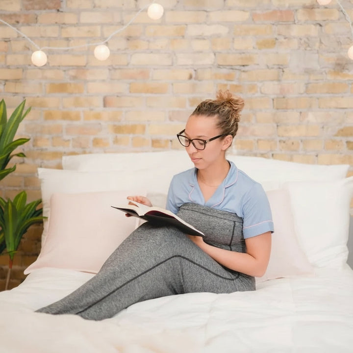 Cosycombe™ Stretchy Wearable Sleep Pod Blanket for Adults, Full-Body Hug