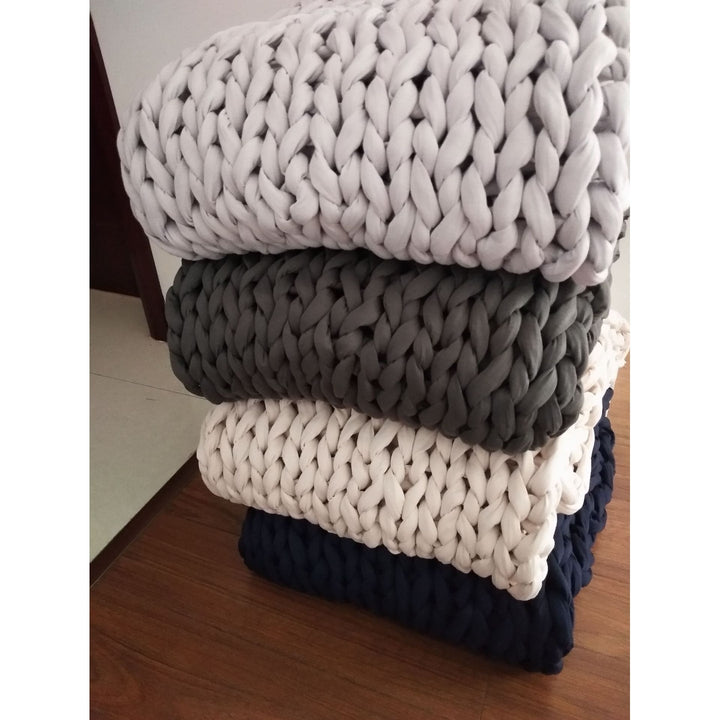 Cosycombe™ Hand-Woven Chunky Knit Throw with Weighted Feel