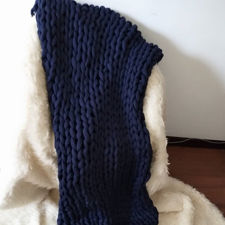 Cosycombe™ Hand-Woven Chunky Knit Throw with Weighted Feel