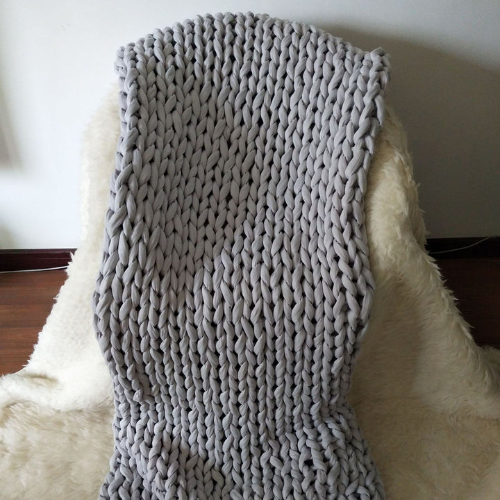 Cosycombe™ Hand-Woven Chunky Knit Throw with Weighted Feel