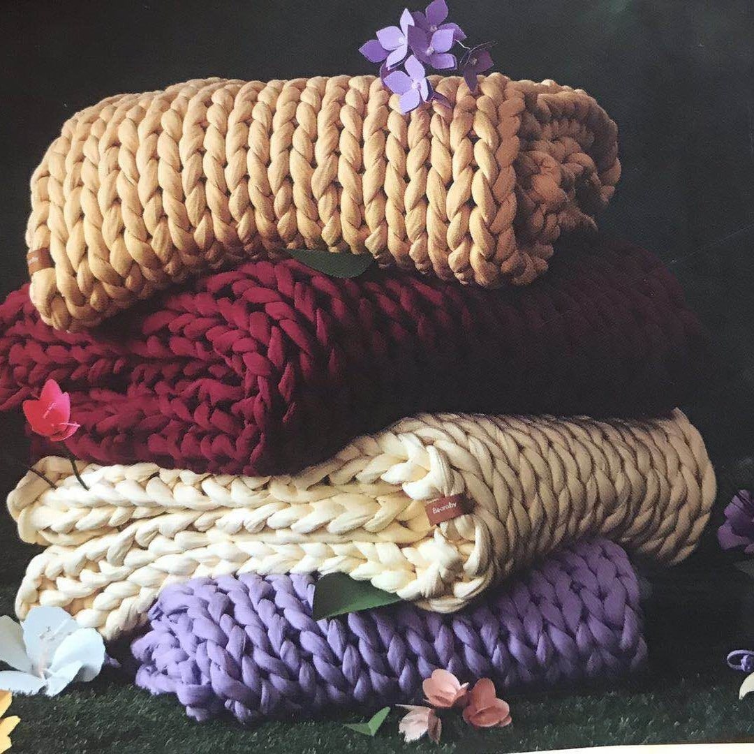 Cosycombe™ Hand-Woven Chunky Knit Throw with Weighted Feel