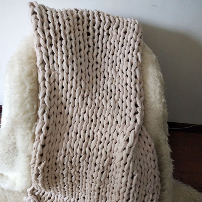 Cosycombe™ Hand-Woven Chunky Knit Throw with Weighted Feel
