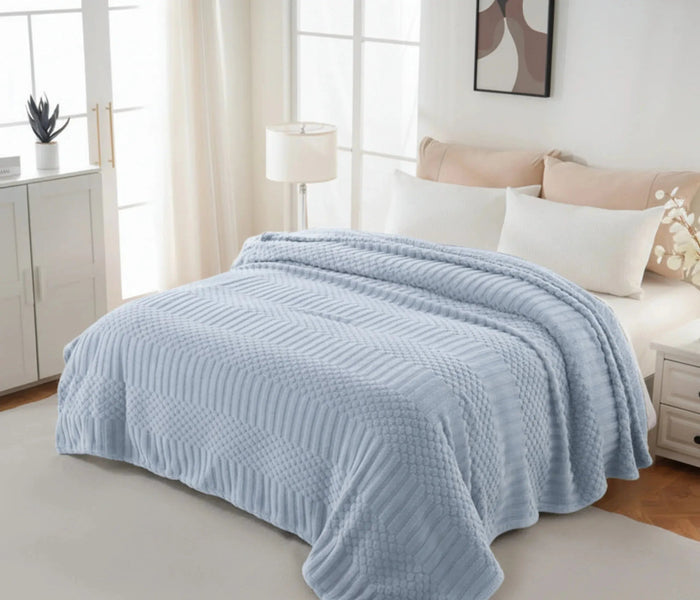 Cosycombe™ Fluffy Plush Fleece Throw for Sofas, Chairs and Beds